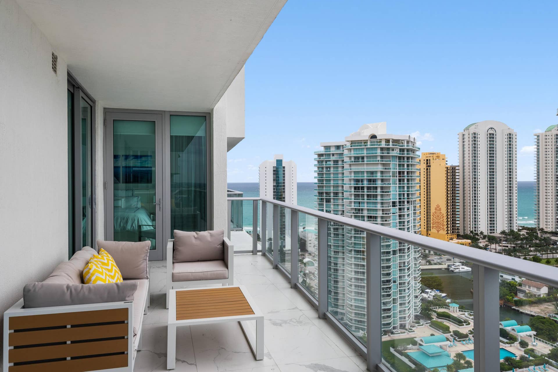 300 Sunny Isles Boulevard, #4-2408, Sunny Isles Beach, FL 33160 27_300SunnyIslesBlvd_Unit42408_325_Balco