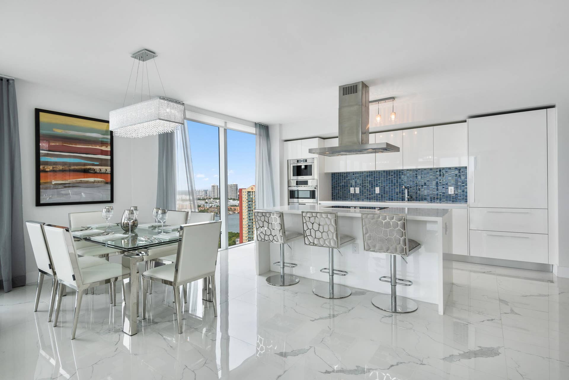 300 Sunny Isles Boulevard, #4-2408, Sunny Isles Beach, FL 33160 10_300SunnyIslesBlvd_Unit42408_92_Kitche