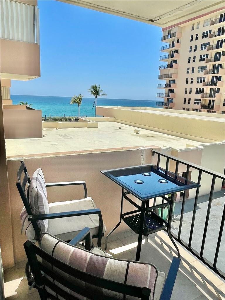 1149 HILLSBORO MILE, #304, Hillsboro Beach, Hillsboro Beach, FL 33062 Photo 7