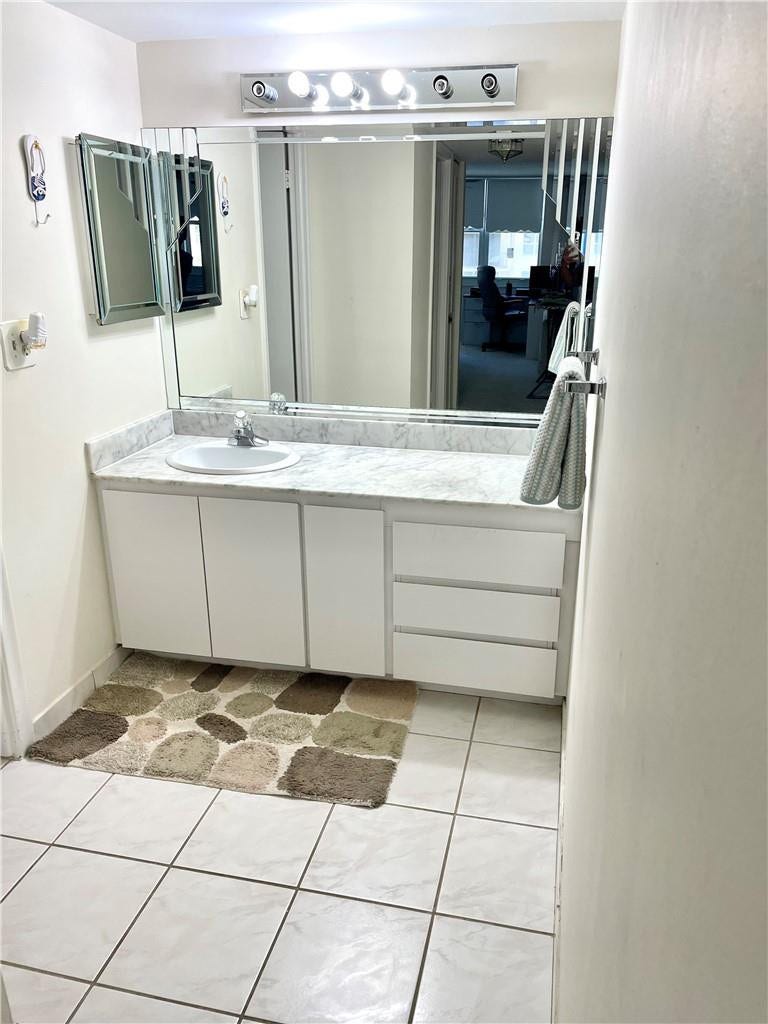 1149 HILLSBORO MILE, #304, Hillsboro Beach, Hillsboro Beach, FL 33062 Photo 16