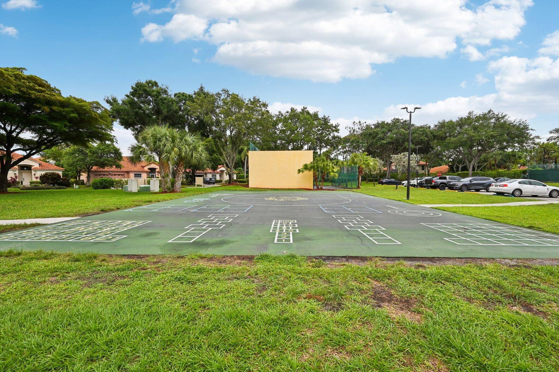 1019 Via Jardin, Riviera Beach, FL 33418 20250612021800606126000000-o