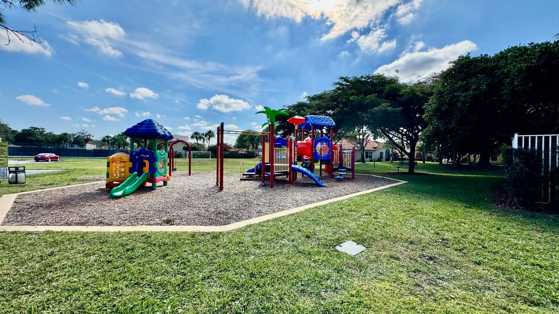 1019 Via Jardin, Riviera Beach, FL 33418 20250130215754274960000000-o