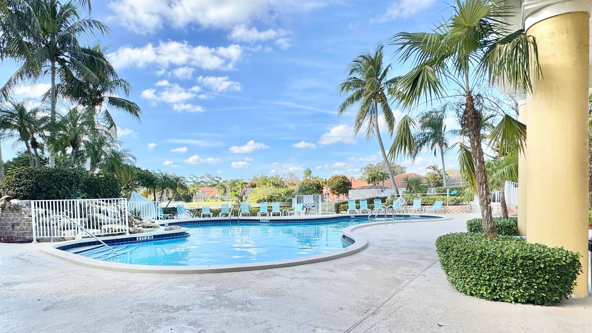 1019 Via Jardin, Riviera Beach, FL 33418 20250130215750494757000000-o