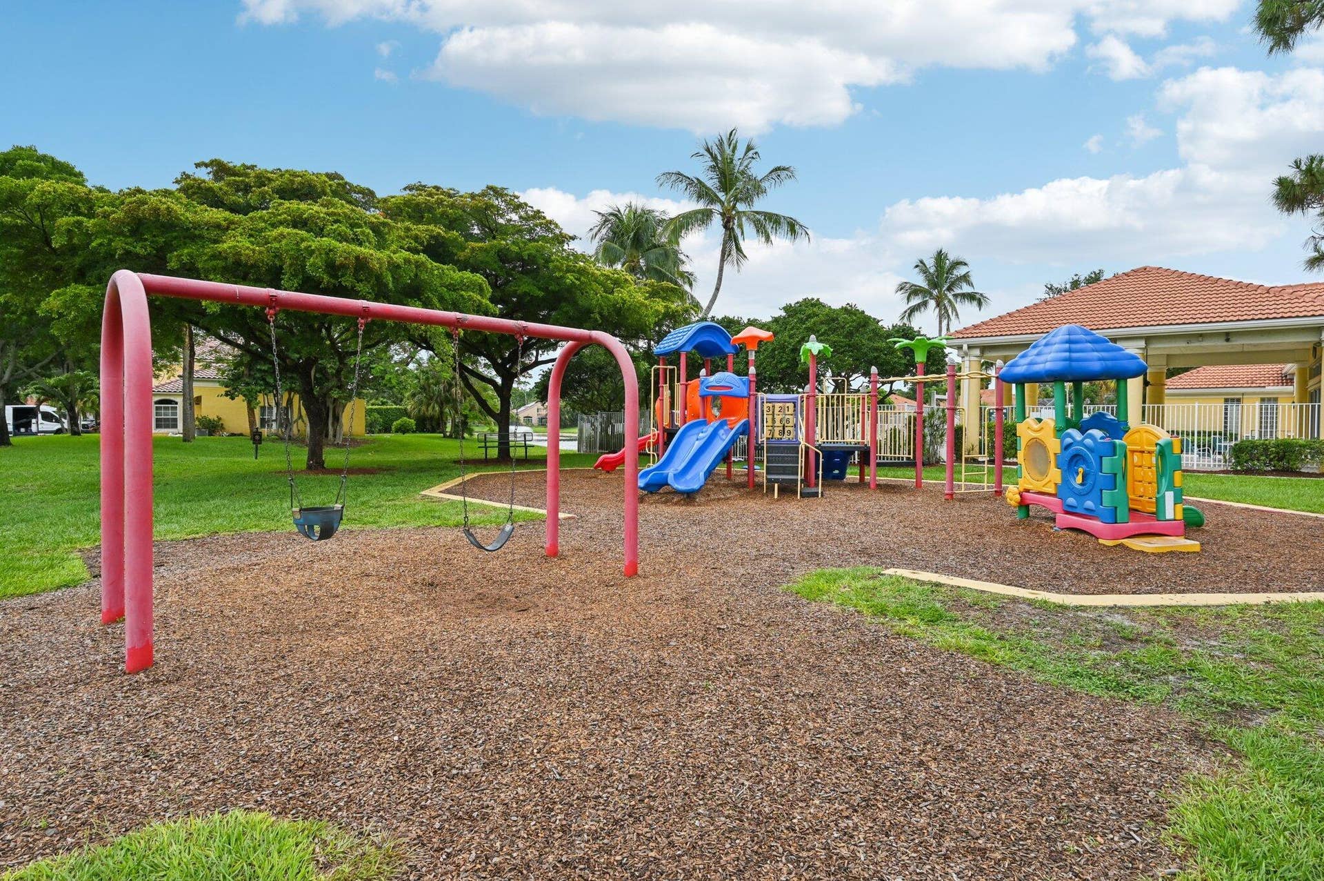 1019 Via Jardin, Riviera Beach, FL 33418 20250612021758830818000000-o