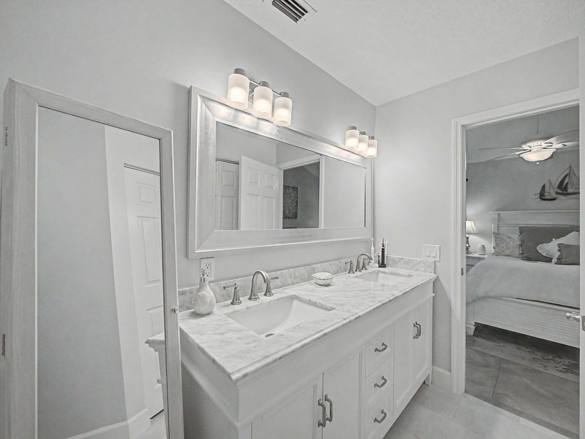 1019 Via Jardin, Riviera Beach, FL 33418 10-web-or-mls-010