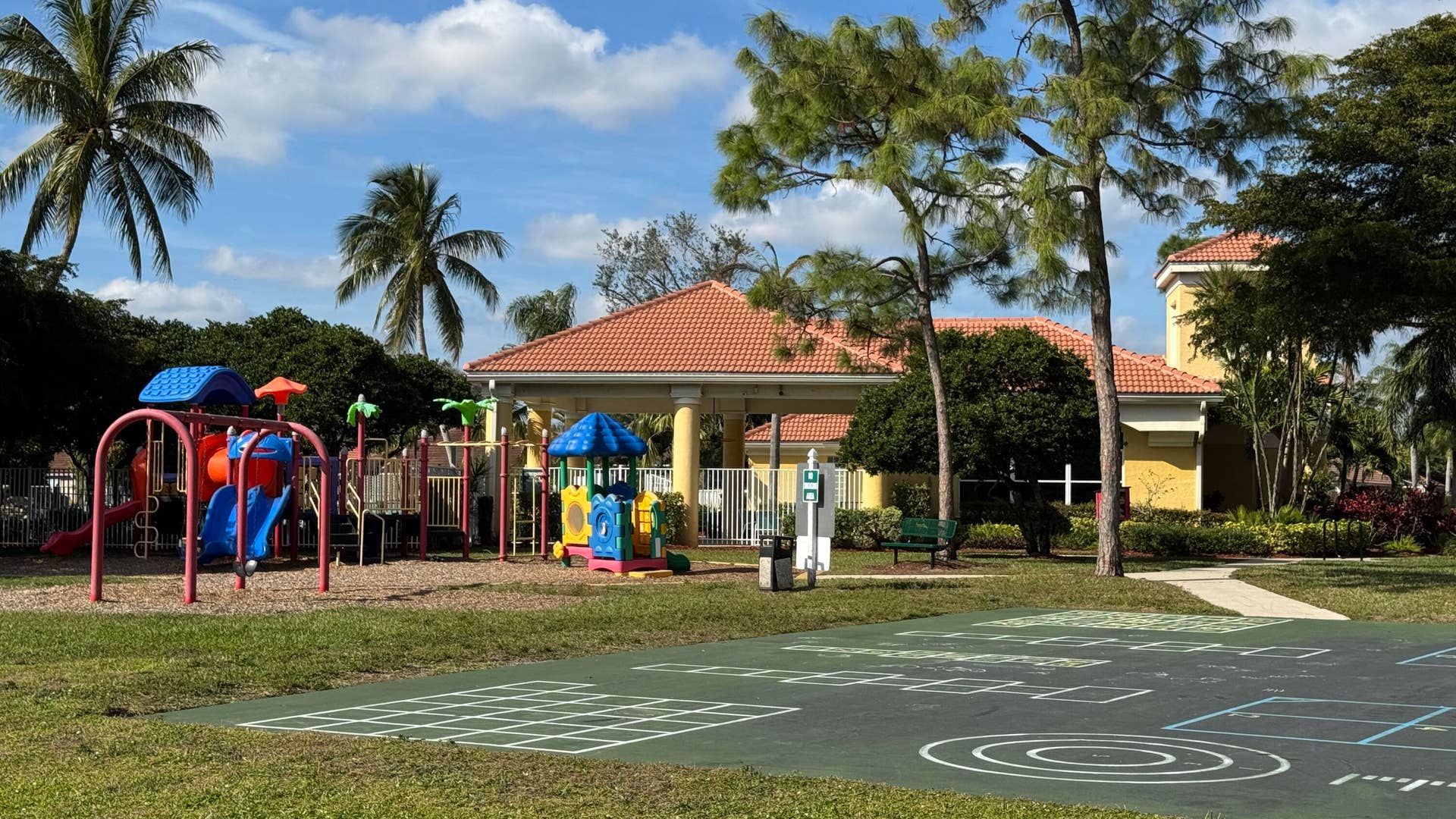 1019 Via Jardin, Riviera Beach, FL 33418 20250130215756557306000000-o