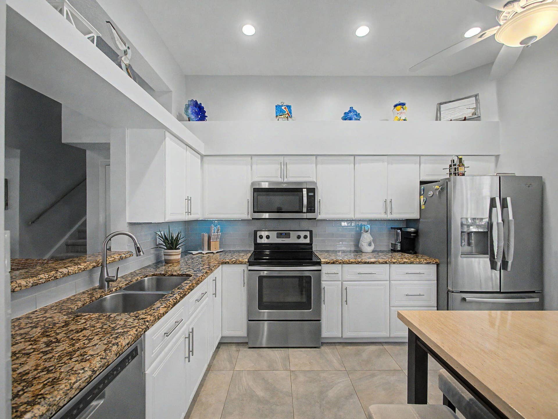 1019 Via Jardin, Riviera Beach, FL 33418 13-web-or-mls-013