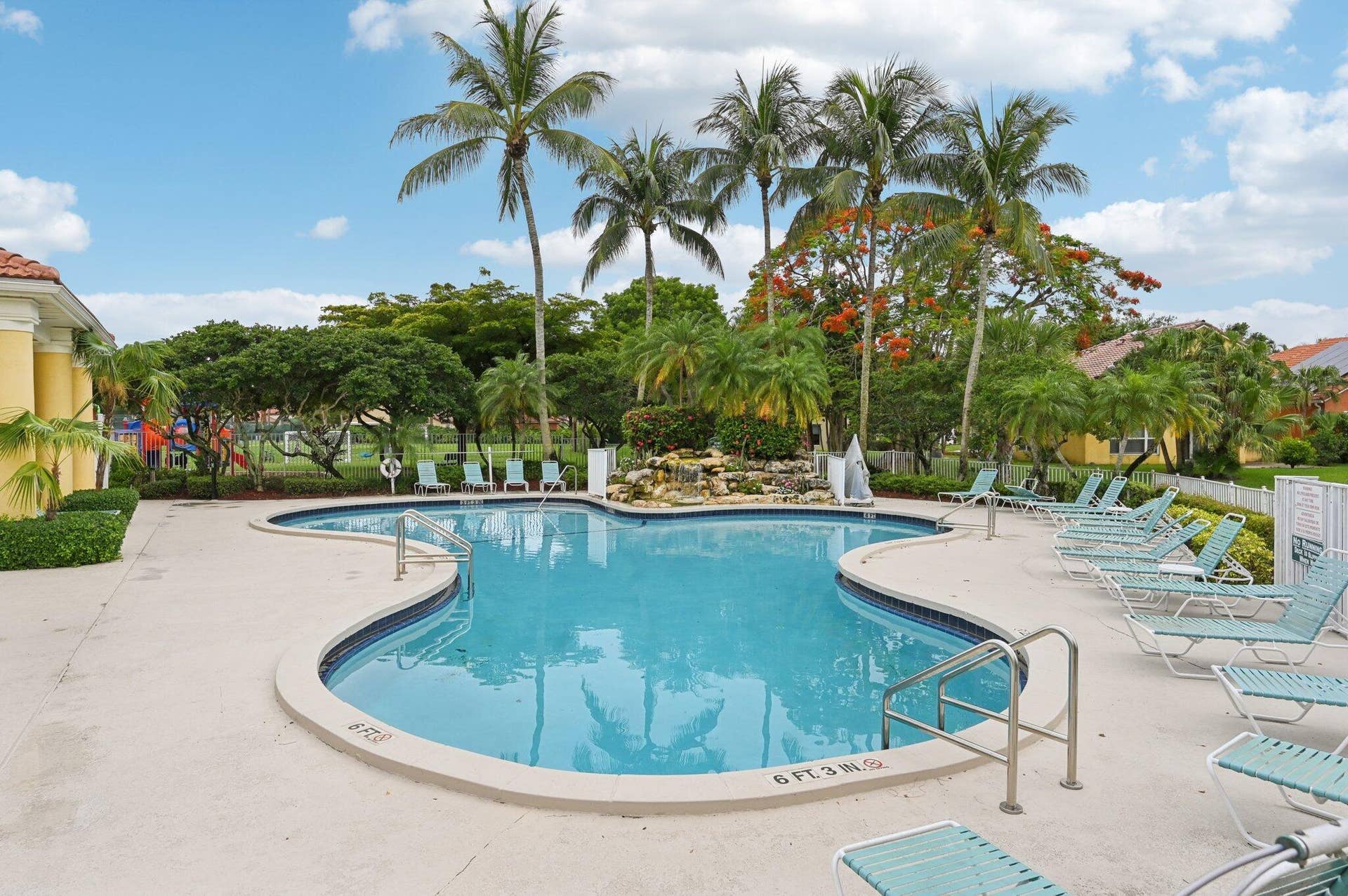 1019 Via Jardin, Riviera Beach, FL 33418 20250612021753171088000000-o