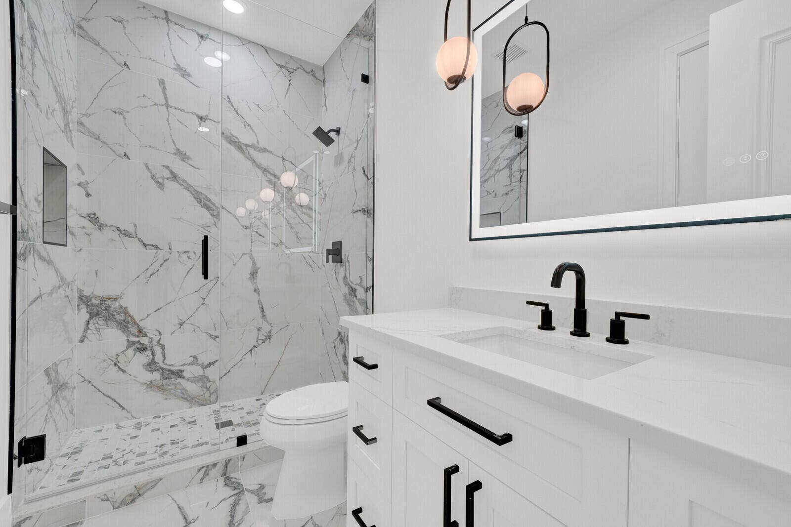 6041 NW 84th Terrace, Parkland, FL 33067 bathroom
