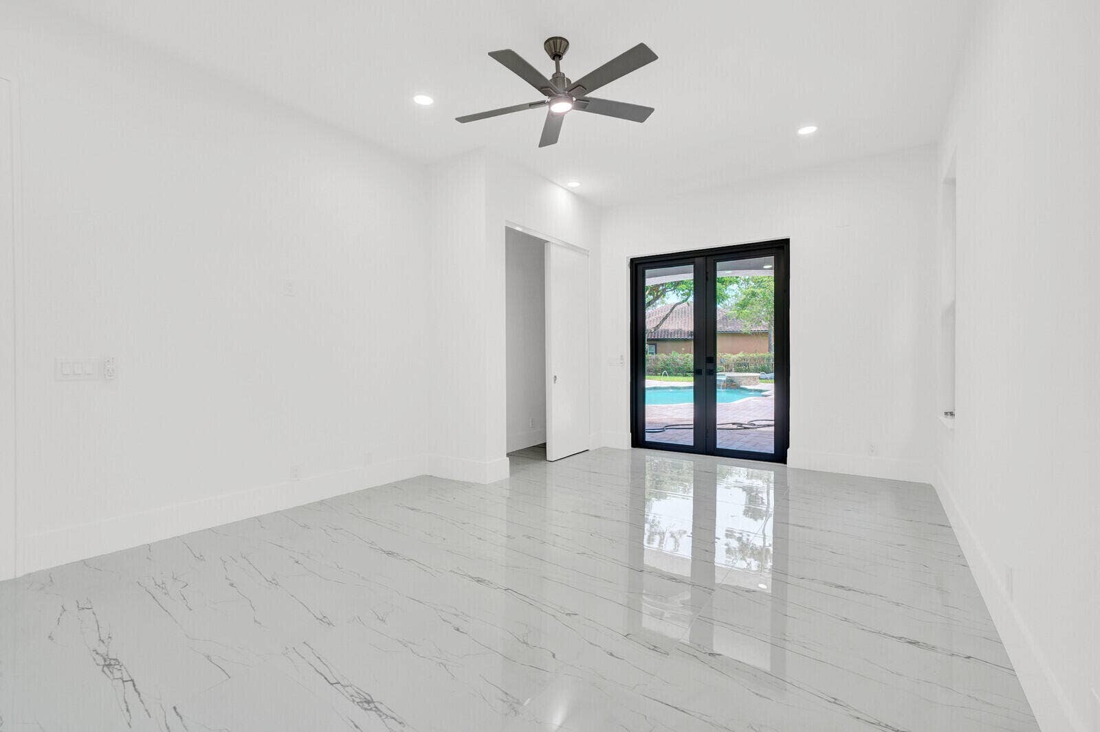 6041 NW 84th Terrace, Parkland, FL 33067 bedroom 1st floor