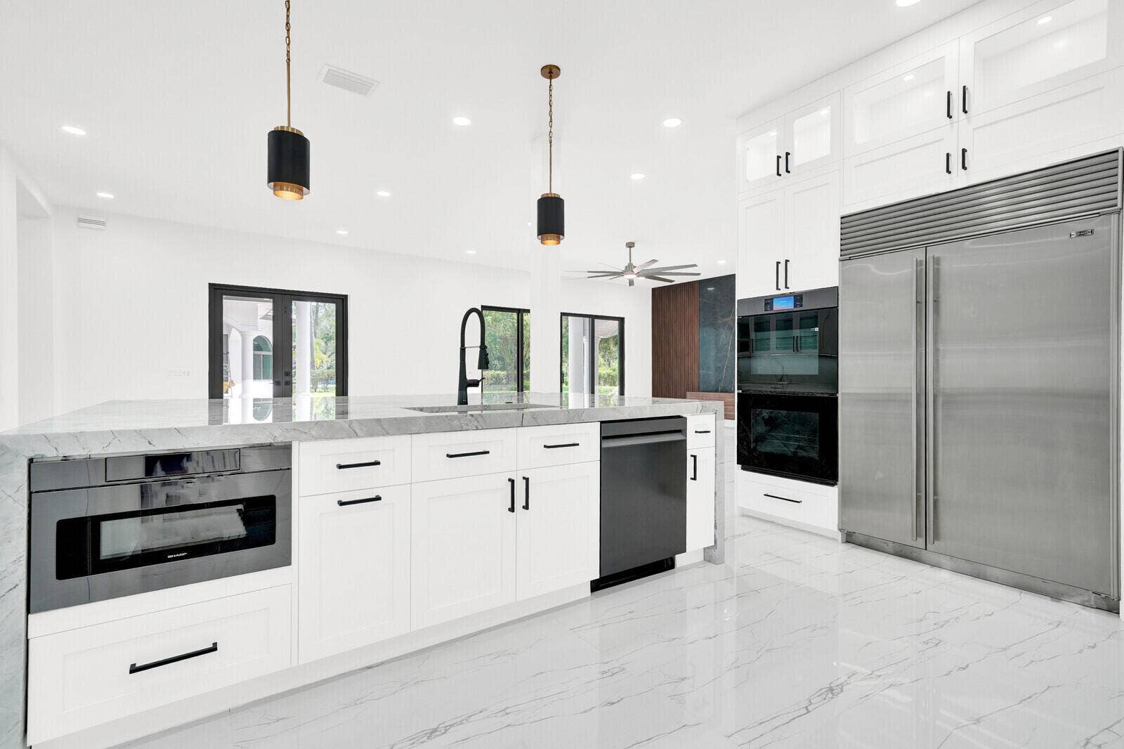 6041 NW 84th Terrace, Parkland, FL 33067 Kitchen