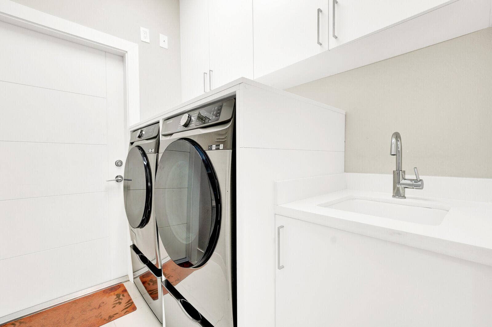 10313 Lexington Estates Boulevard, Boca Raton, FL 33428 Laundry Room