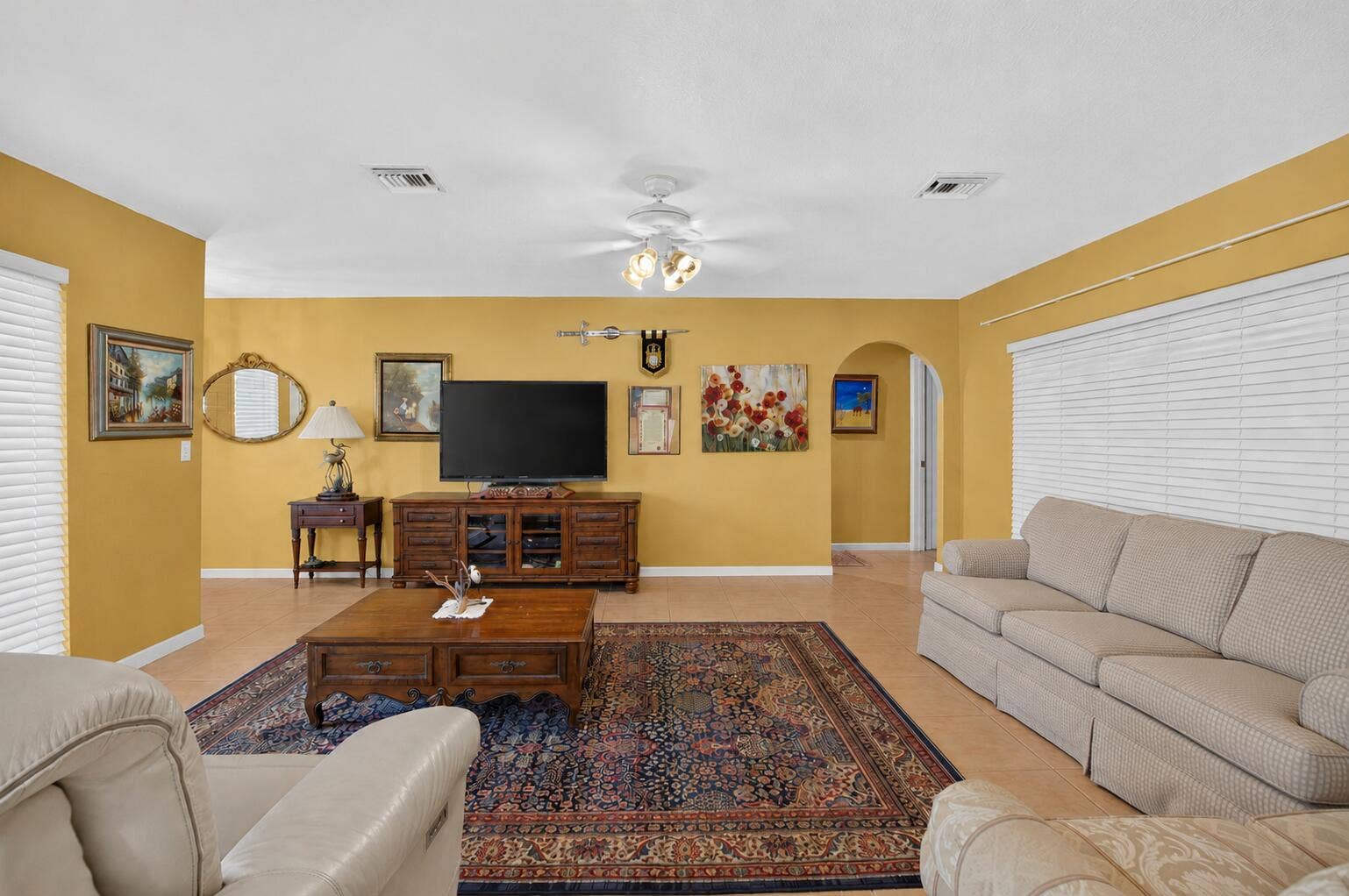 200 SW 7th Avenue, Boca Raton, FL 33486 Living Room