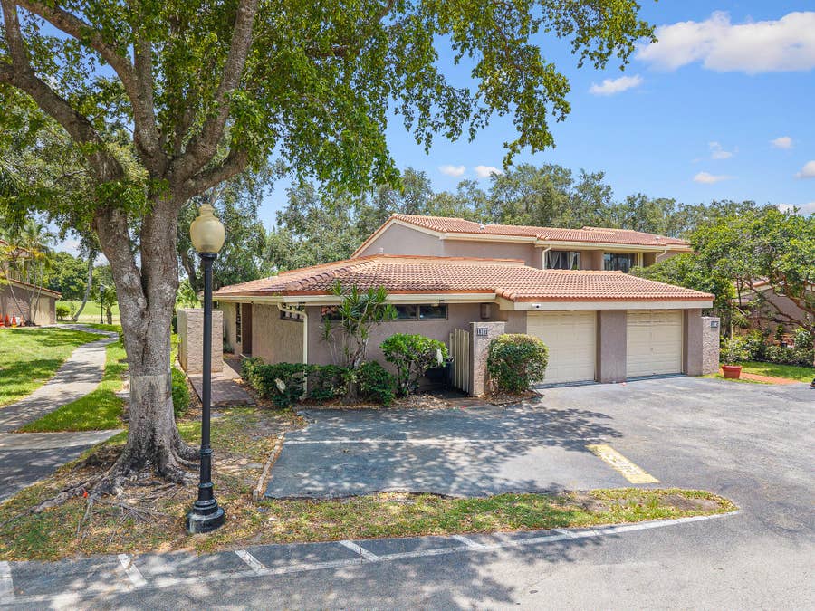 Property photo for 1107 St Andrews Road, Hollywood, FL