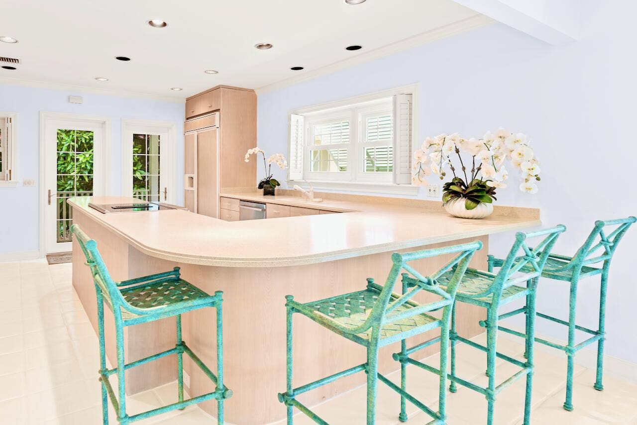 1421 N LAKE Way, Palm Beach, Palm Beach, FL 33480 Kitchen Eat-In Island