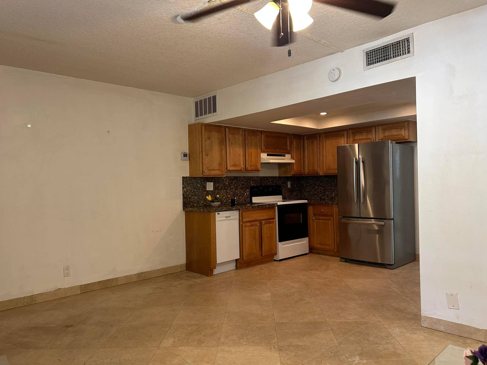 510 NE 17TH Avenue, #105, Fort Lauderdale, FL 33301 IMG_5817