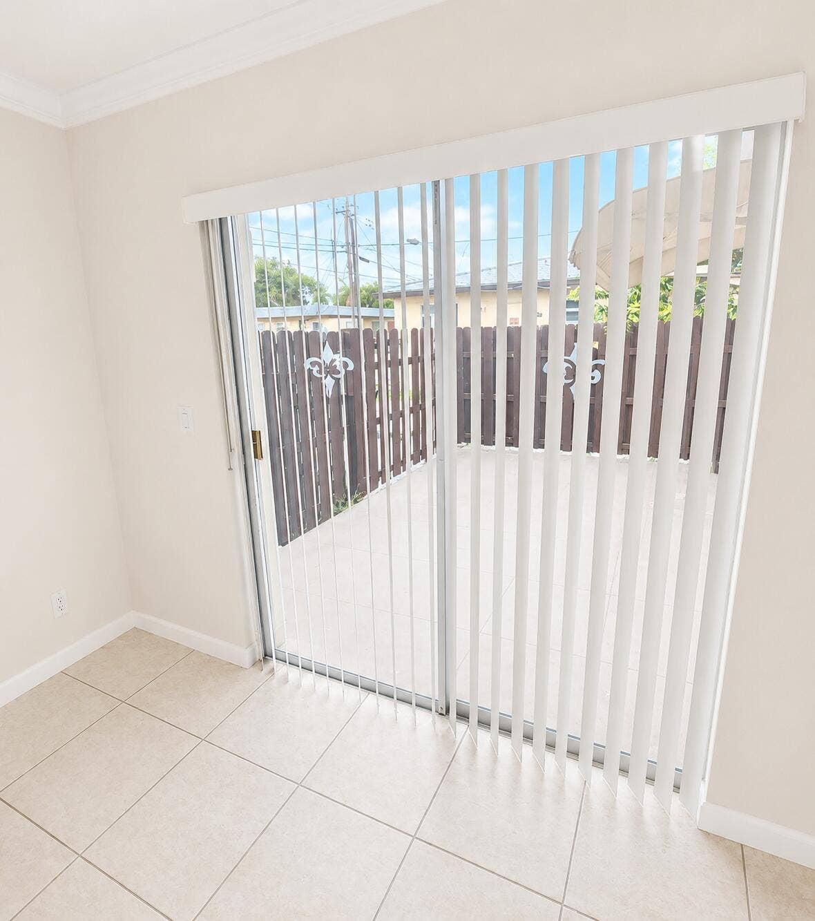 3615 Polk Street, Hollywood, FL 33021 2b0d2188-3370-4c74-889c-9717329b878e