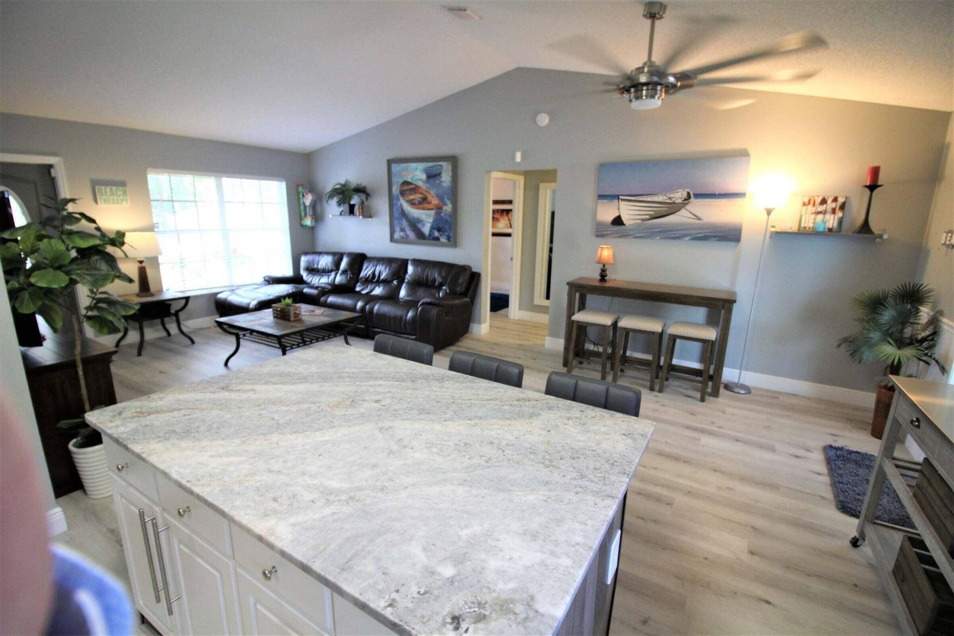 147 NW 10th Avenue, Delray Beach, FL 33444 147 living 4