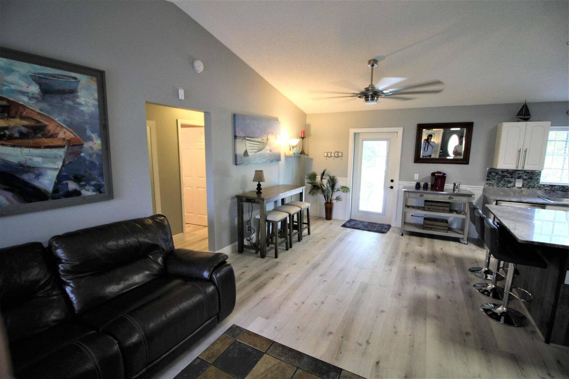 147 NW 10th Avenue, Delray Beach, FL 33444 147 family