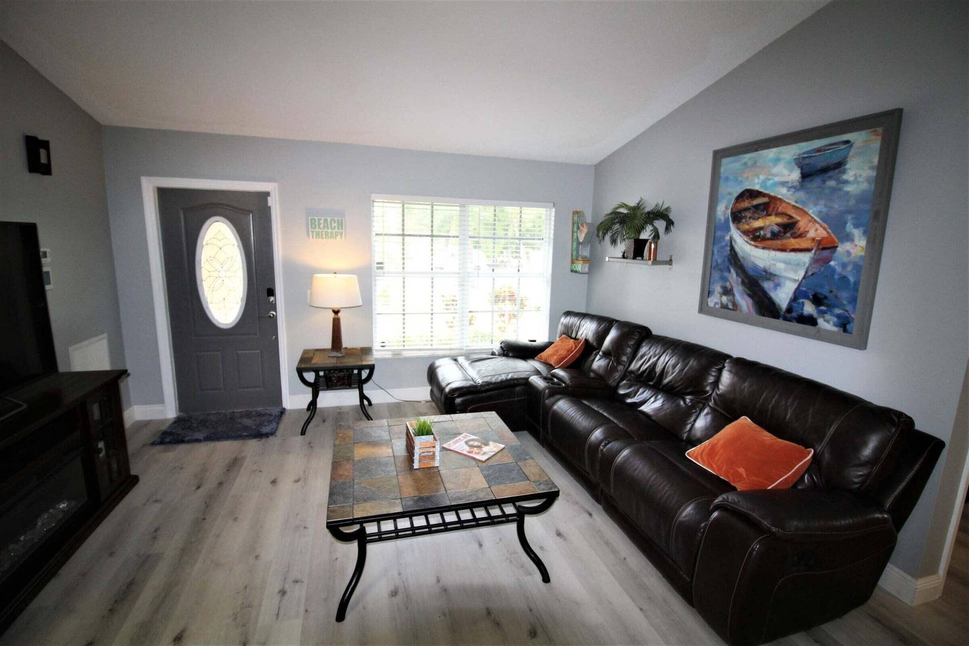 147 NW 10th Avenue, Delray Beach, FL 33444 147 living room