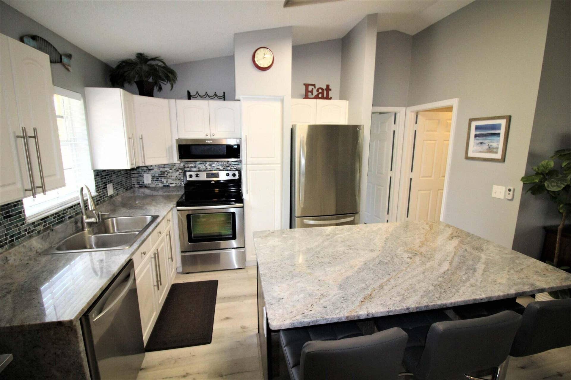 147 NW 10th Avenue, Delray Beach, FL 33444 147 kitchen 4
