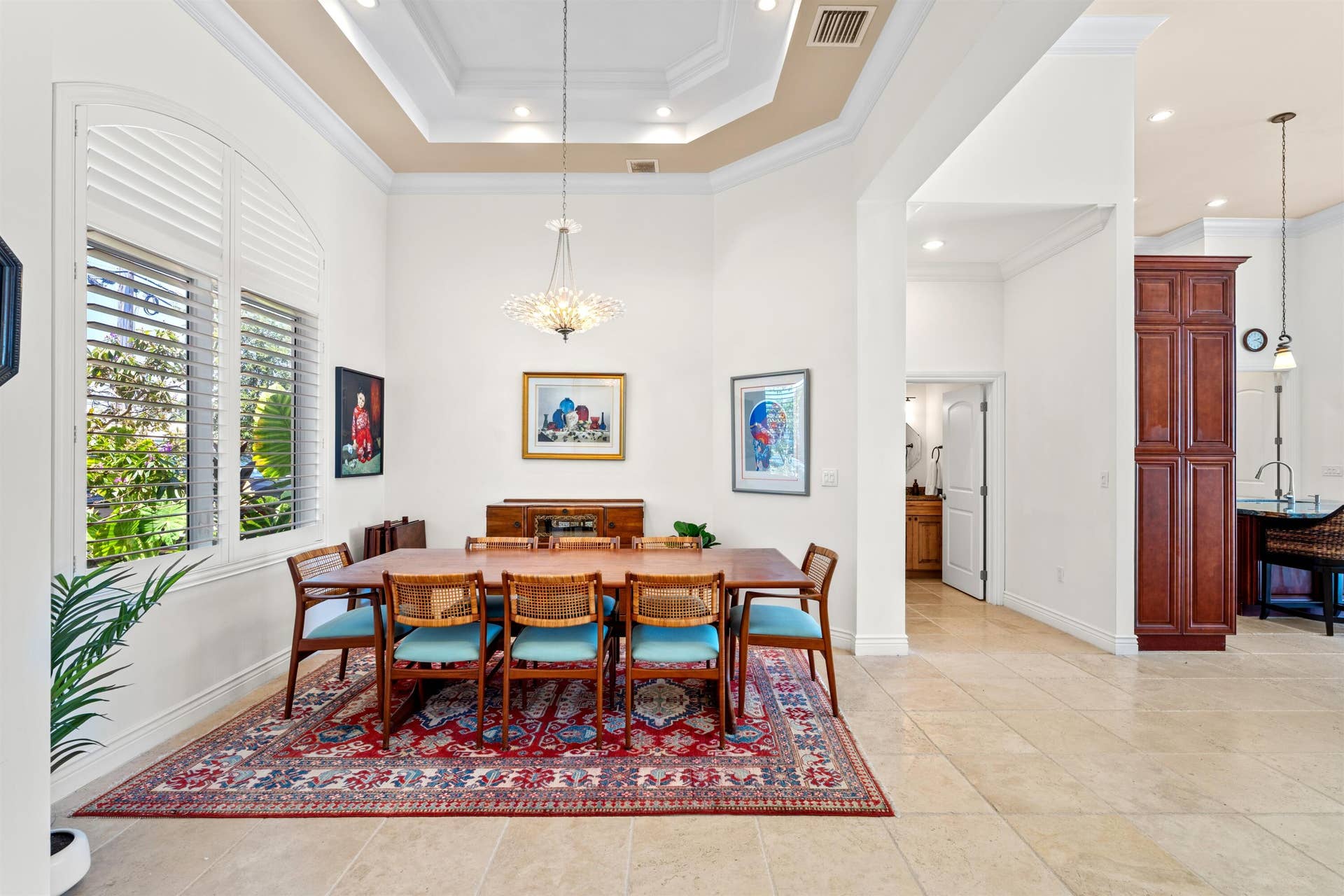 DINING_ROOM_STRAIGHT