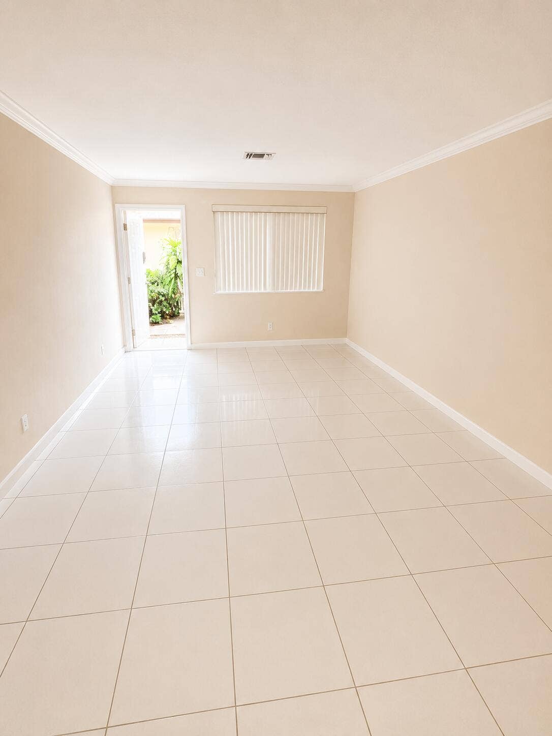 3609 Polk Street, #Apt 2, Hollywood, FL 33021 015d10f1-56b7-437f-84c2-d90fb87bfbf3