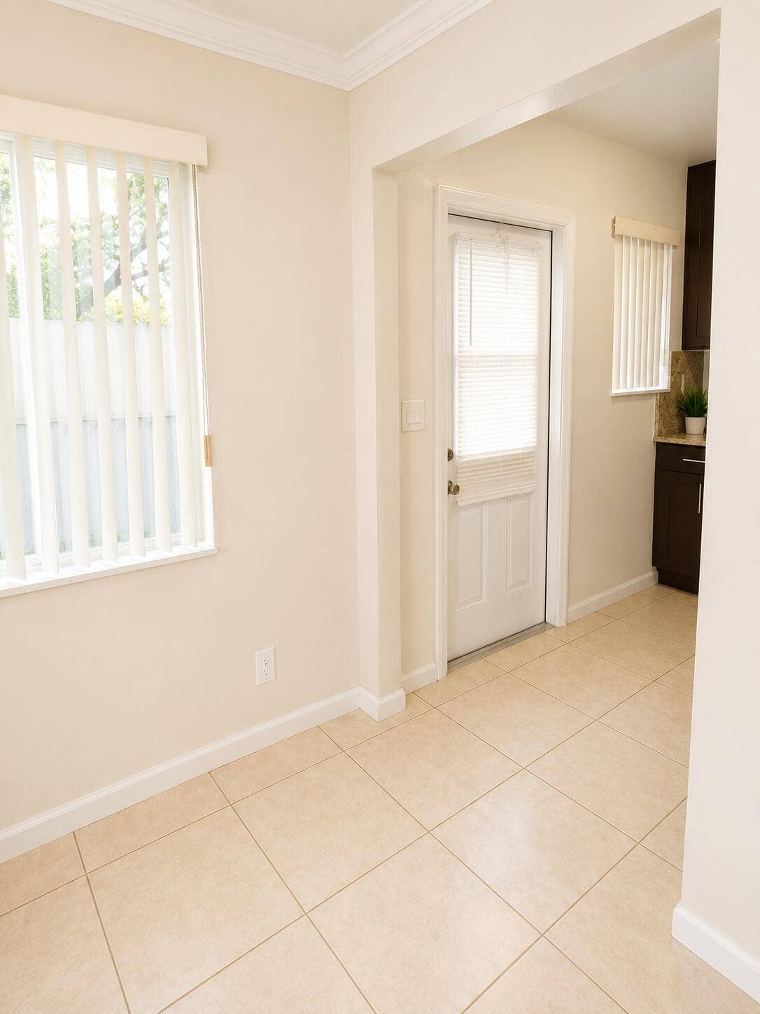 3609 Polk Street, #Apt 2, Hollywood, FL 33021 370a819a-9972-47f6-91d1-e321c39f07e2
