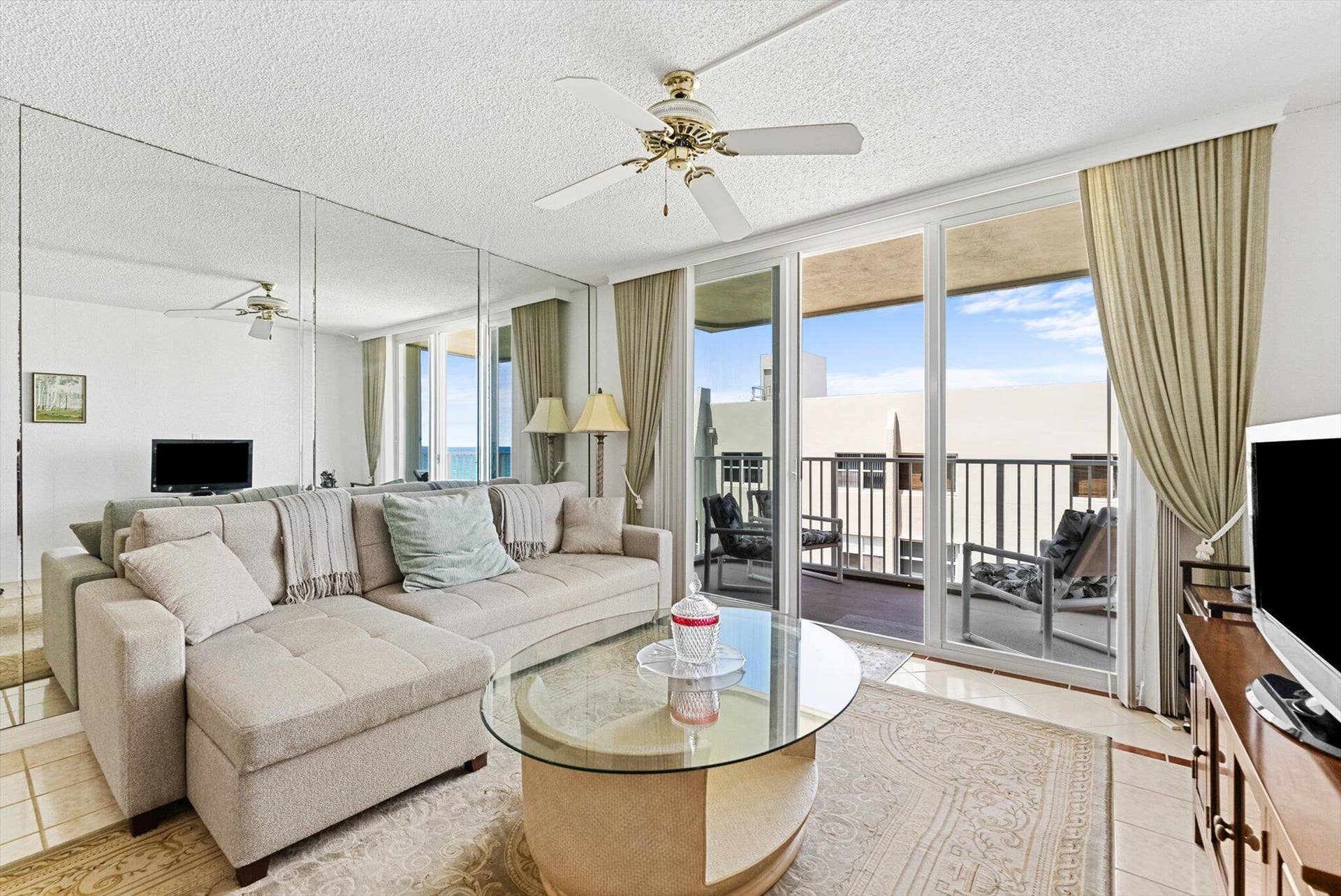 3540 S Ocean Boulevard, #604, South Palm Beach, FL 33480 3540 S Ocean Blvd #604 - Living Room
