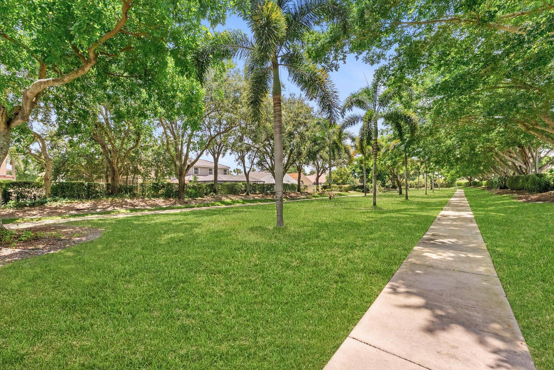 10796 Crescendo Circle, Boca Raton, FL 33498 68-68