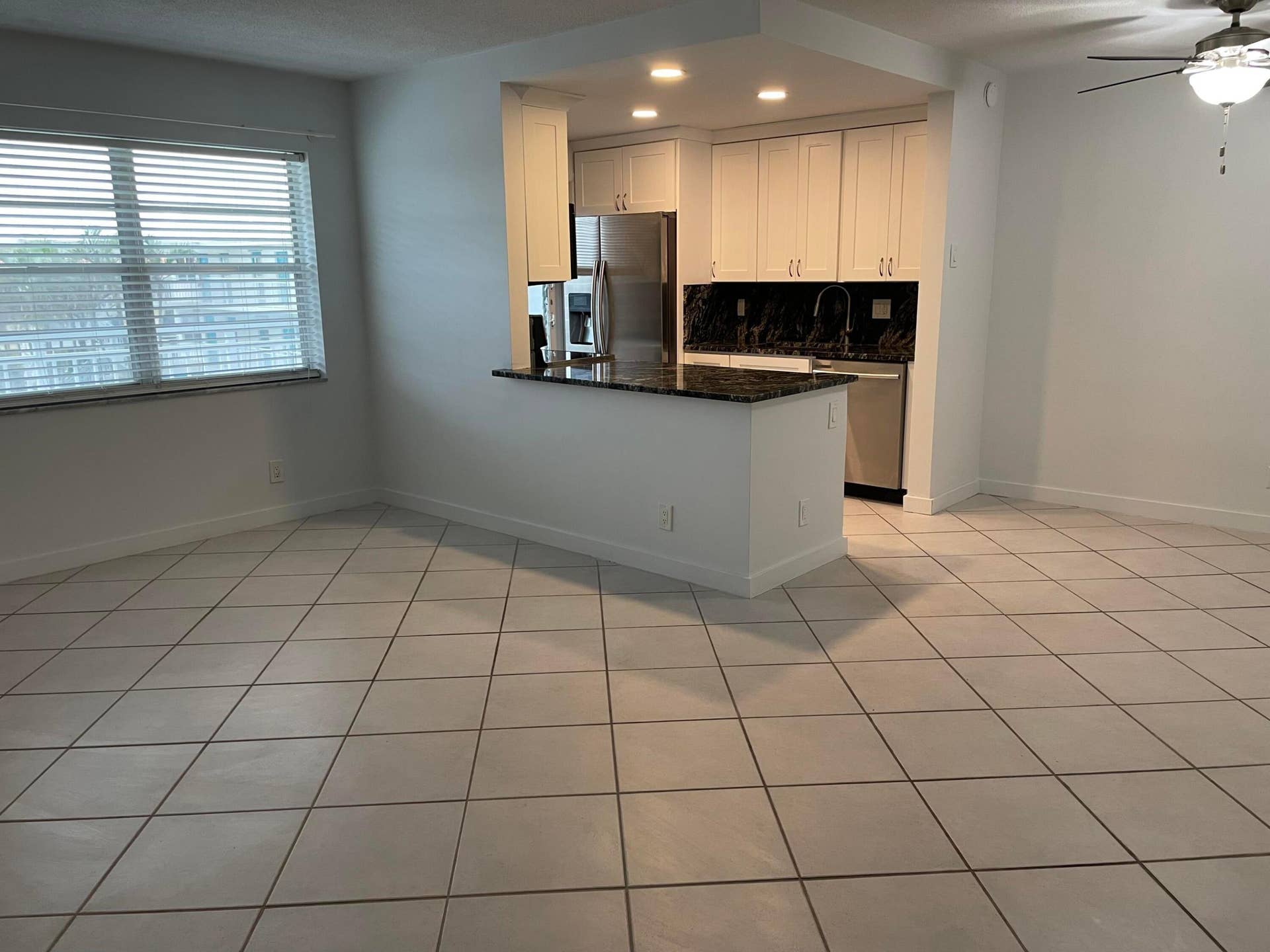 37 Yacht Club Drive, #303, North Palm Beach, FL 33408 Kitchen/Living/Great Room