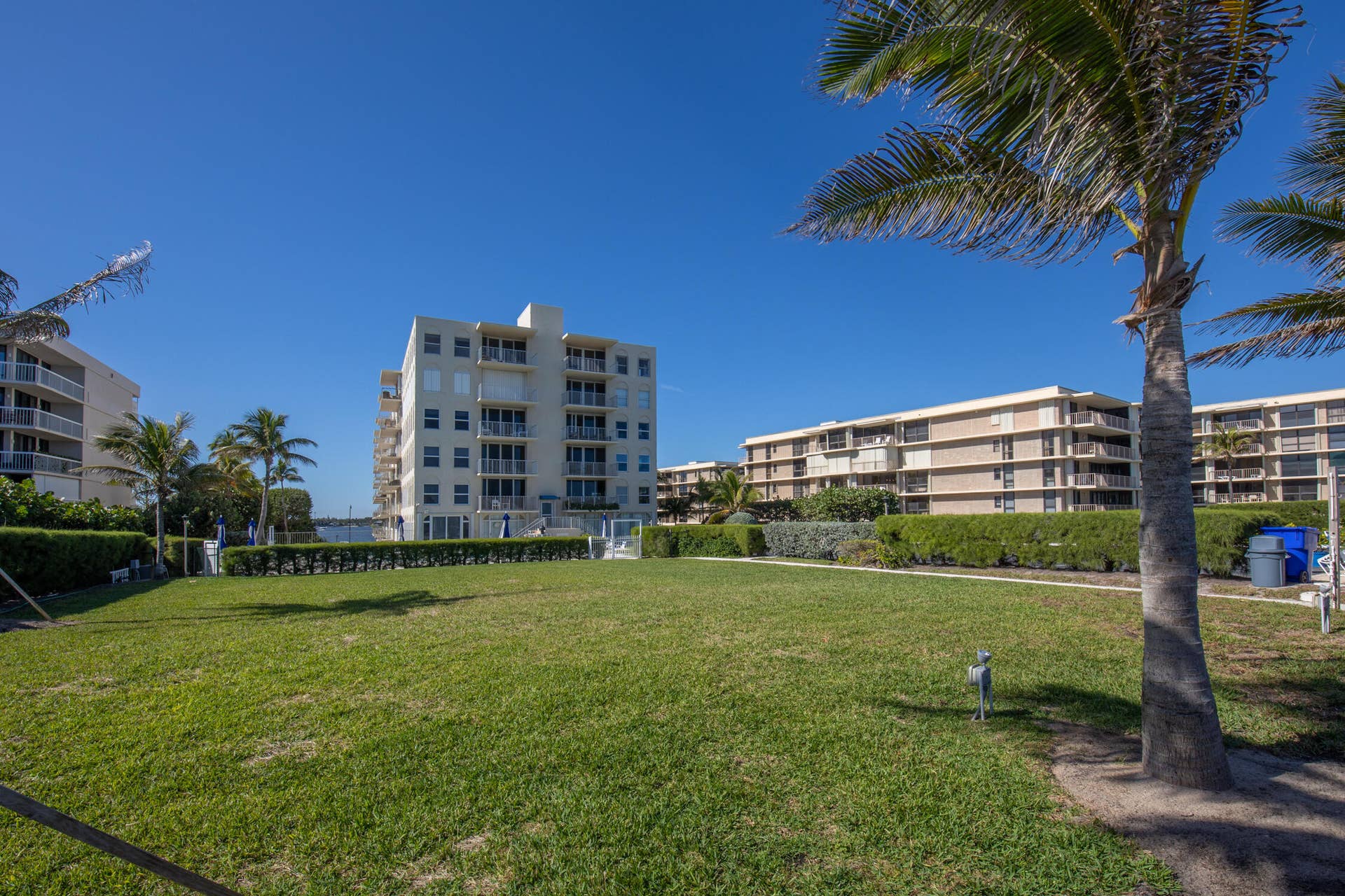 3230 S OCEAN Boulevard, #E609, Palm Beach, Palm Beach, FL 33480 4R7A2975