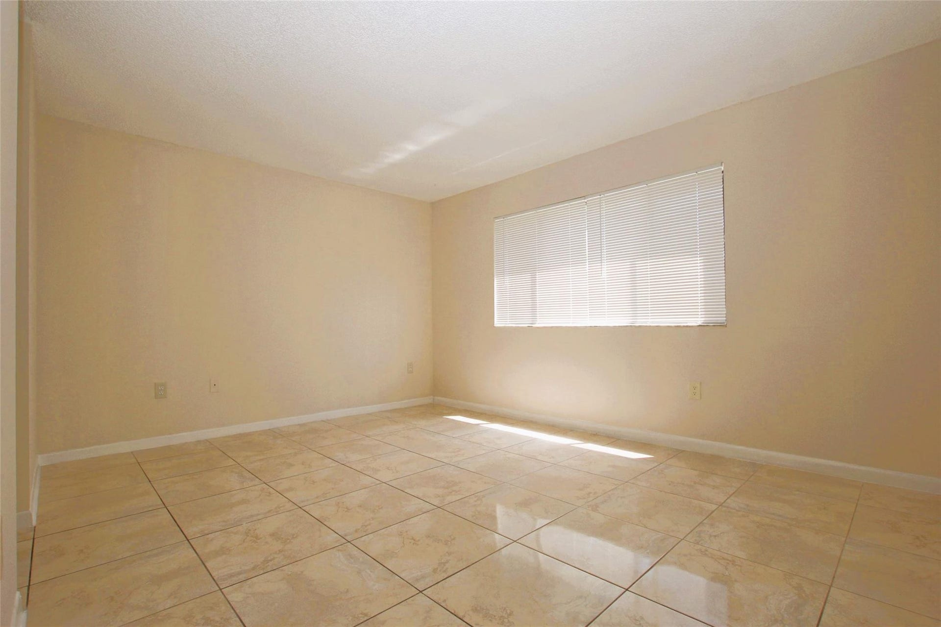 5200 NW 31st Avenue, #96, Fort Lauderdale, FL 33309 Master Bedroom