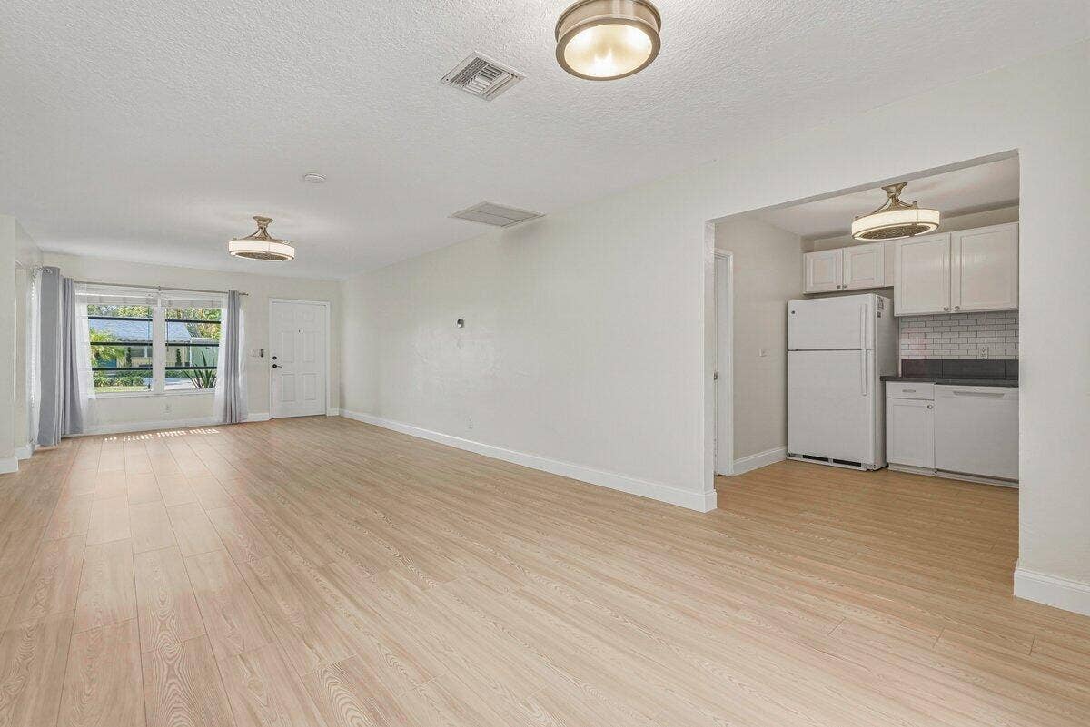 Living room/Dining room