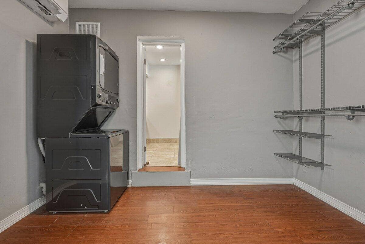 Washer/Dryer in apartment