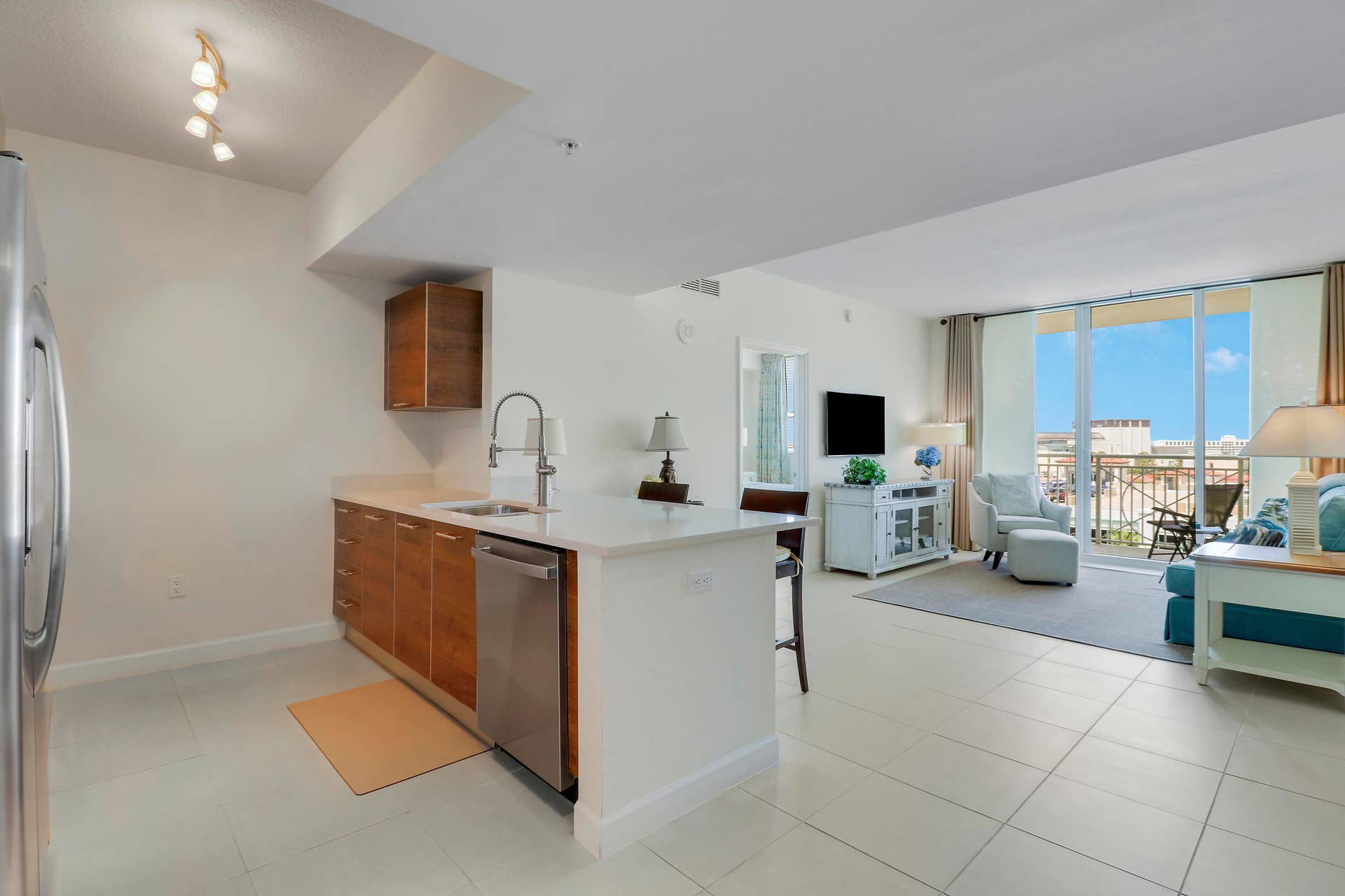 480 Hibiscus Street, #821, West Palm Beach, FL 33401 Declutter-10