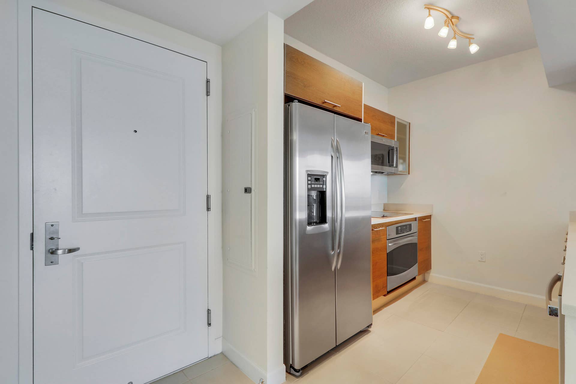 480 Hibiscus Street, #821, West Palm Beach, FL 33401 Declutter-18