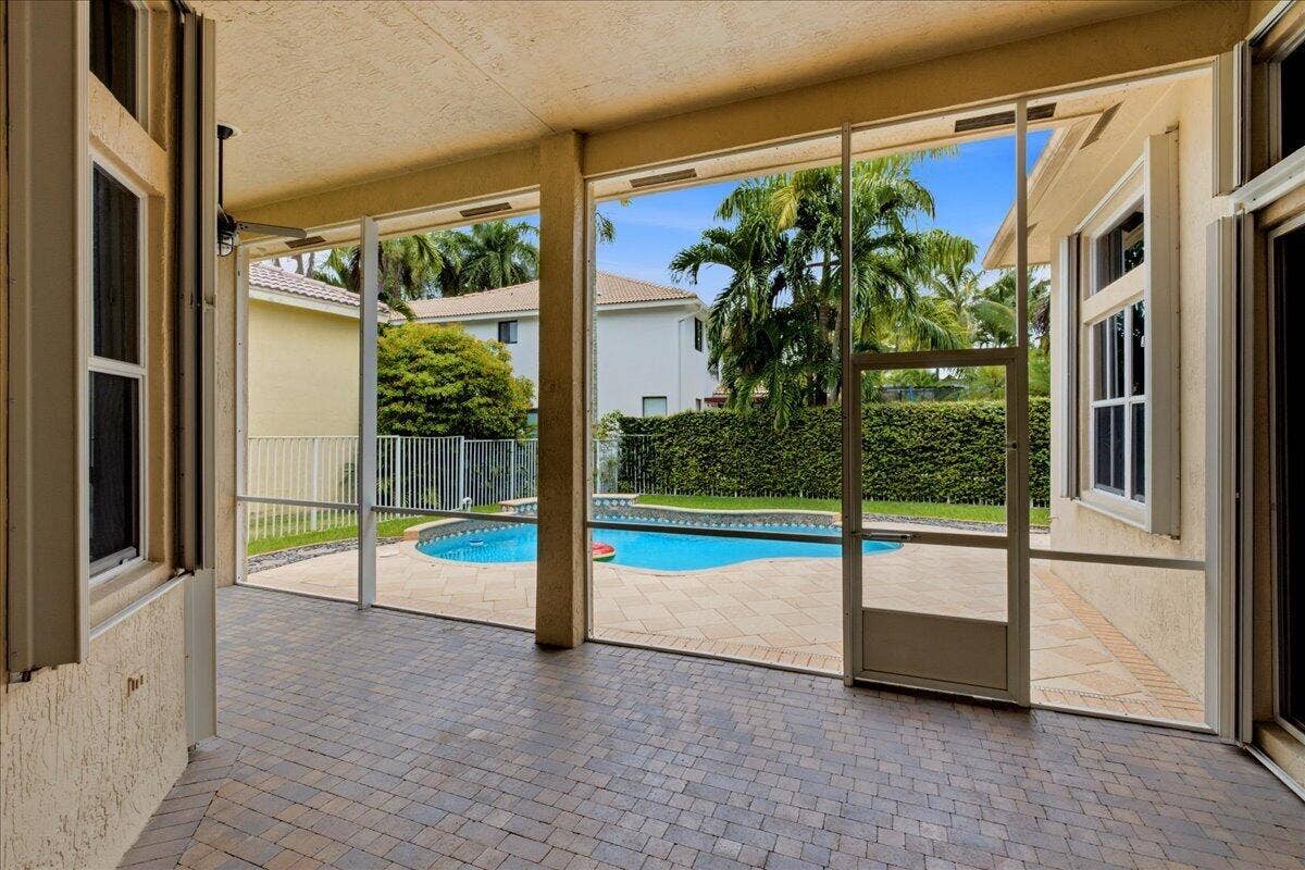 Screened patio