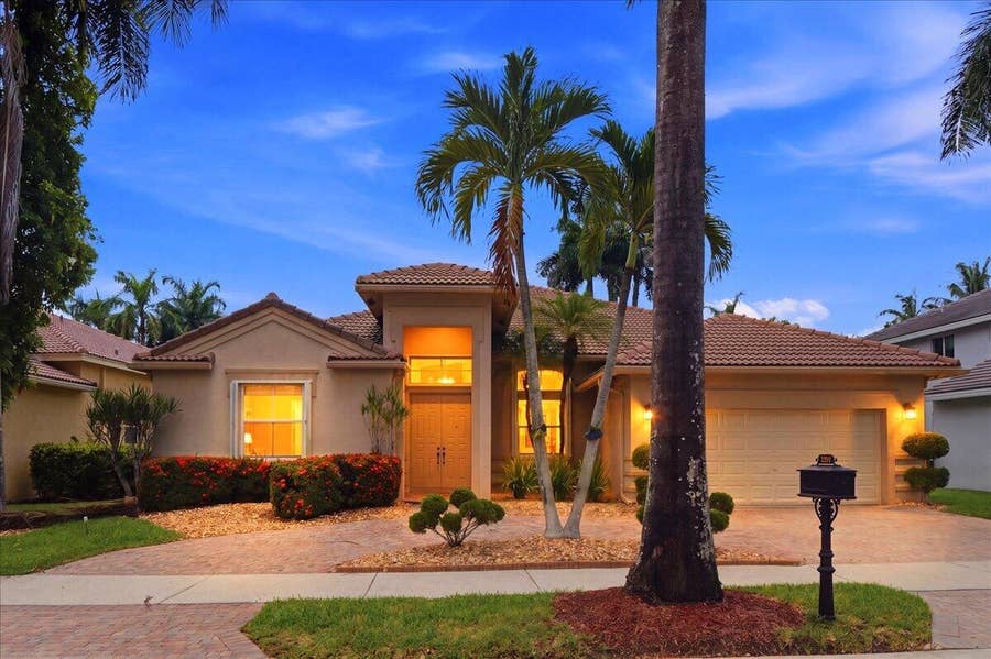 Property photo for 2458 Greenbrier Court, Weston, FL