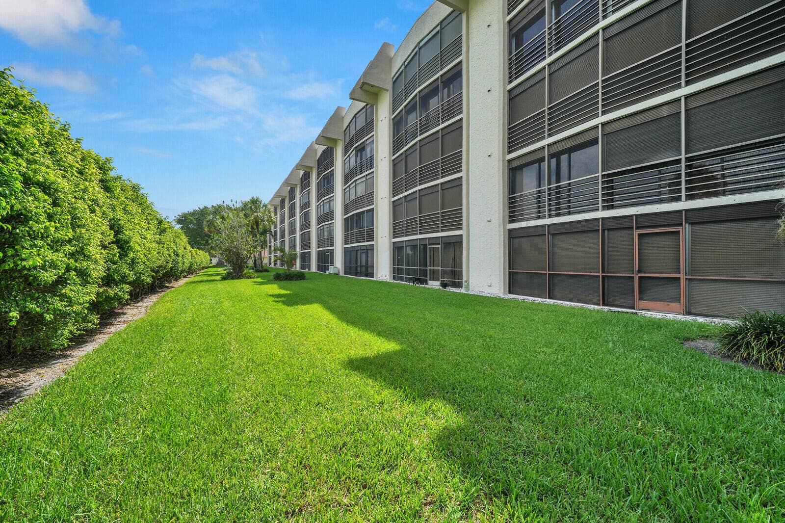 9165 SW 14th Street, #1204, Boca Raton, FL 33428 Rear of Building