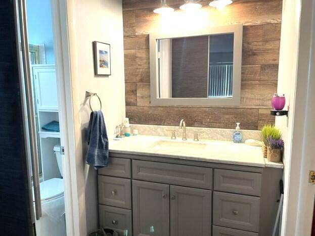 237 HIGH POINT Court W, #A, Delray Beach, FL 33445 Updated master bathroom vanity