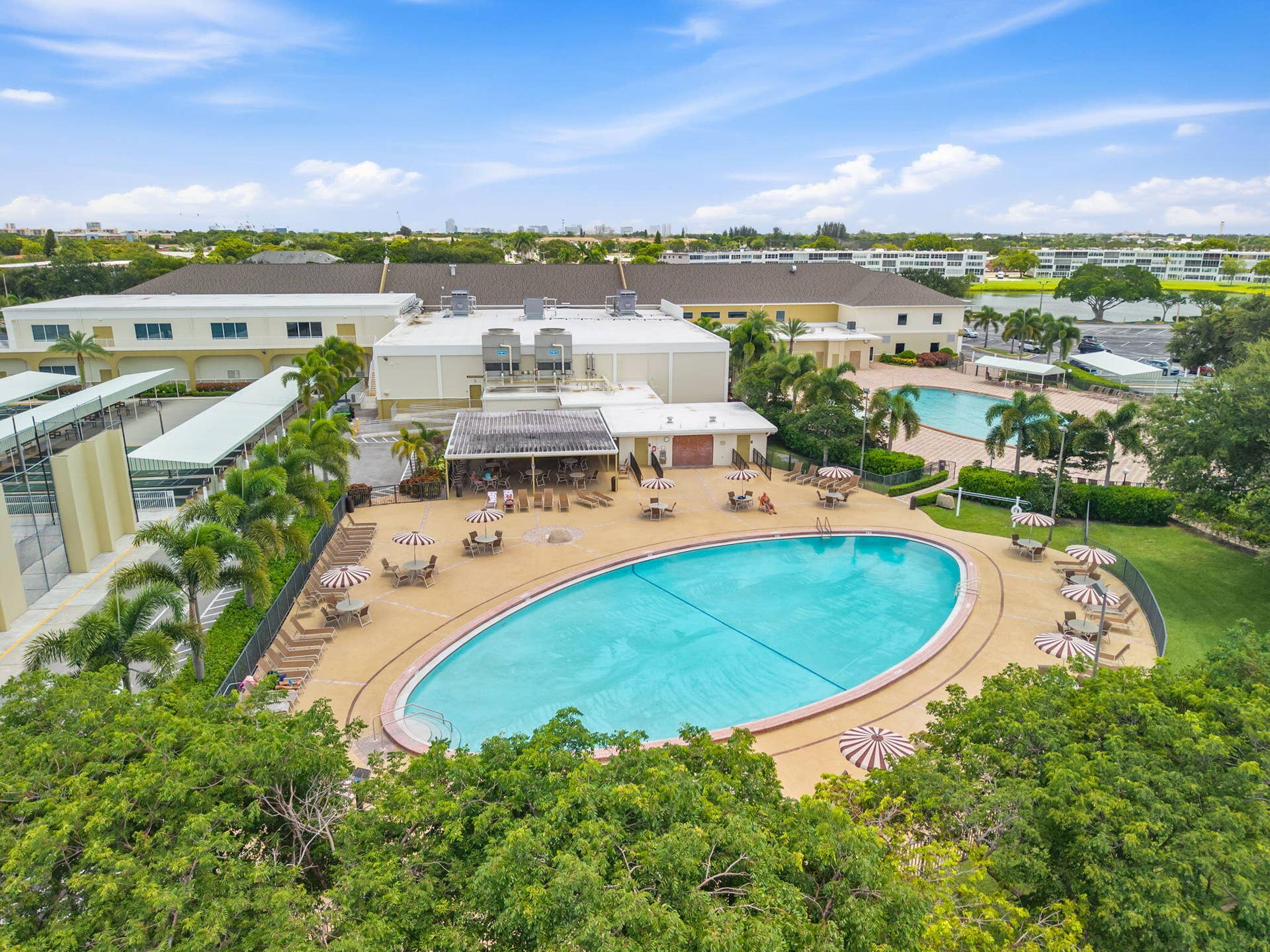 135 ANDOVER F, West Palm Beach, FL 33417 Community Pools