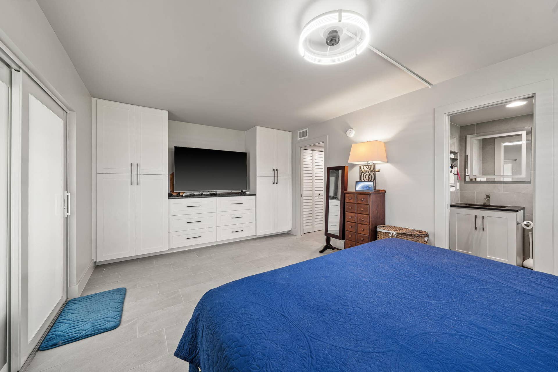 135 ANDOVER F, West Palm Beach, FL 33417 Custom Cabinetry