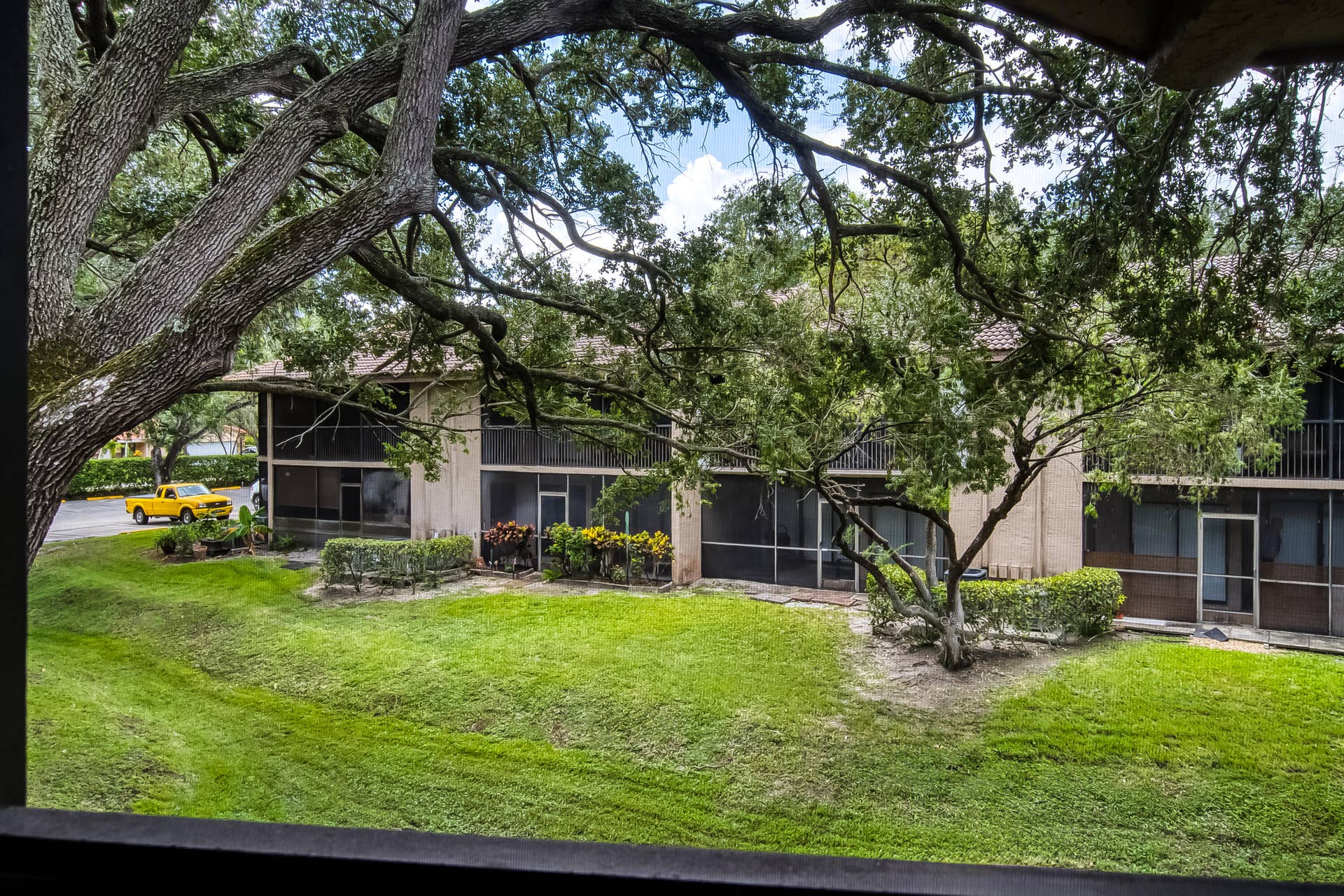9533 NW 2ND Place, #2-L, Coral Springs, FL 33071 9533 NW 2nd Pl 39