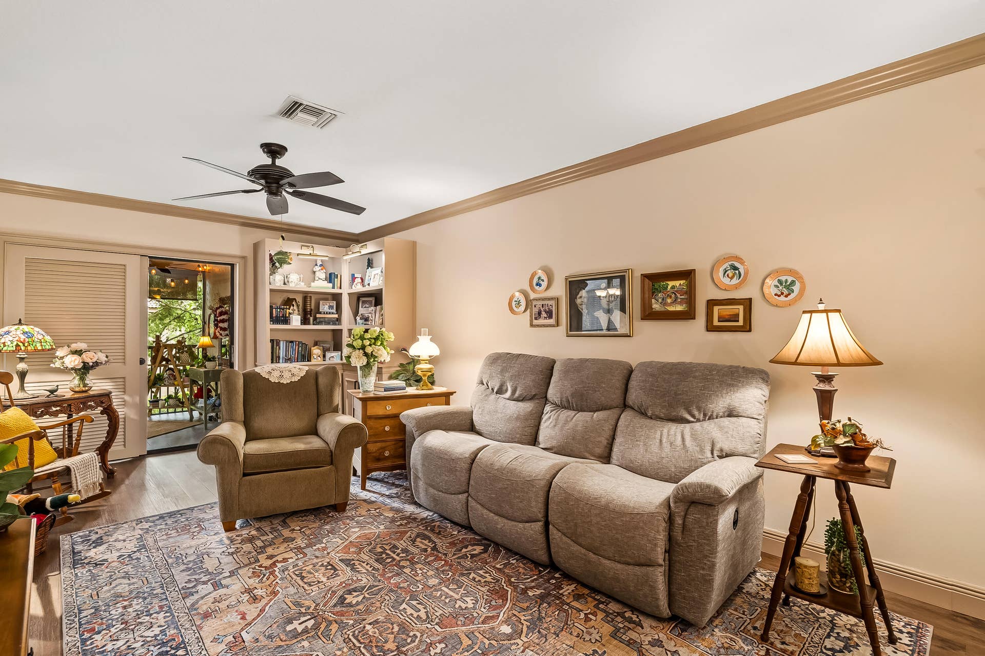 9533 NW 2ND Place, #2-L, Coral Springs, FL 33071 9533 NW 2nd Pl 06