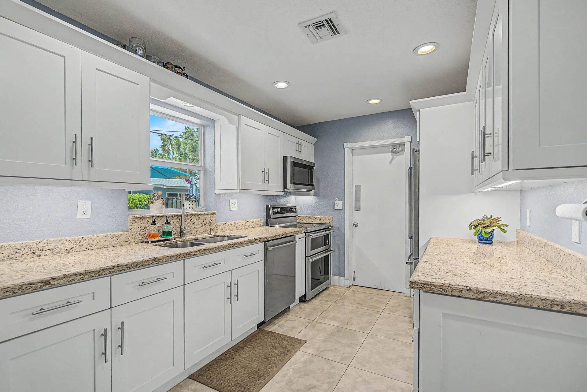2740 SW 16th Street, Fort Lauderdale, FL 33312 17-web-or-mls-2740-sw-16th-st