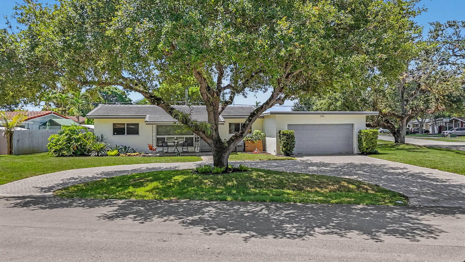 2740 SW 16th Street, Fort Lauderdale, FL 33312 19-web-or-mls-2740-sw-16th-st