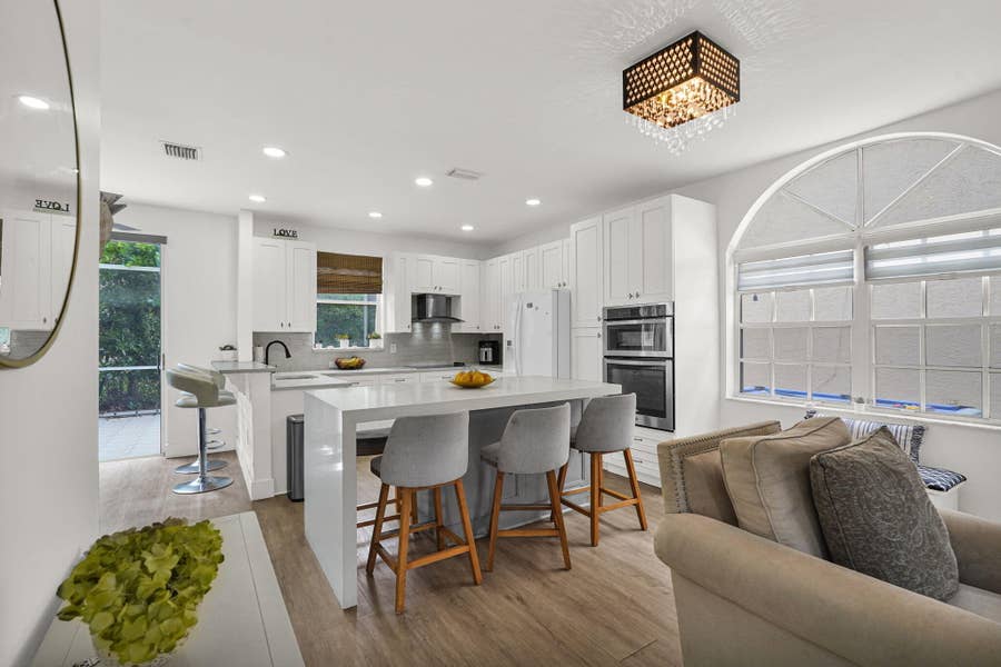 Property photo for 527 NW 87TH Lane, Coral Springs, FL