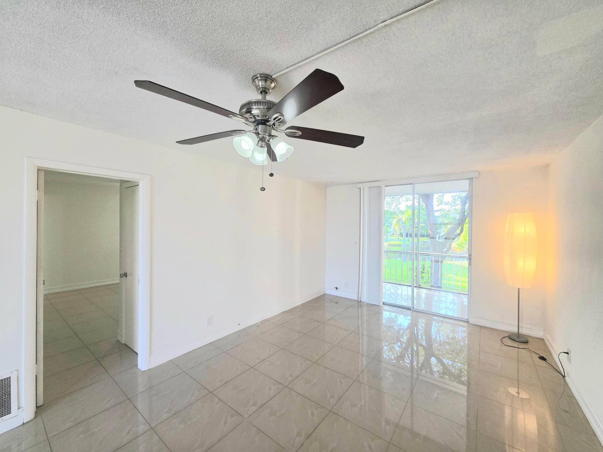 777 SE 2nd Avenue, #207, Deerfield Beach, FL 33441 Livingroom and dining room