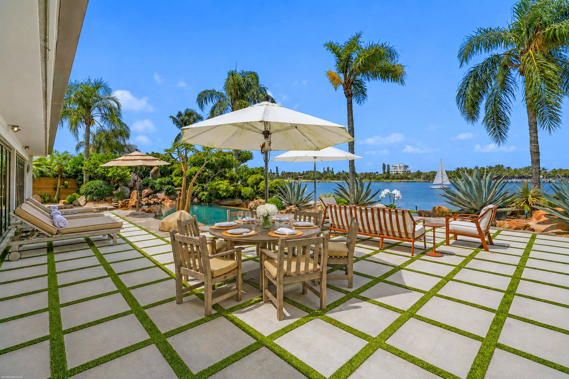 90 Lighthouse Drive, Jupiter Inlet Colony, FL 33469 019